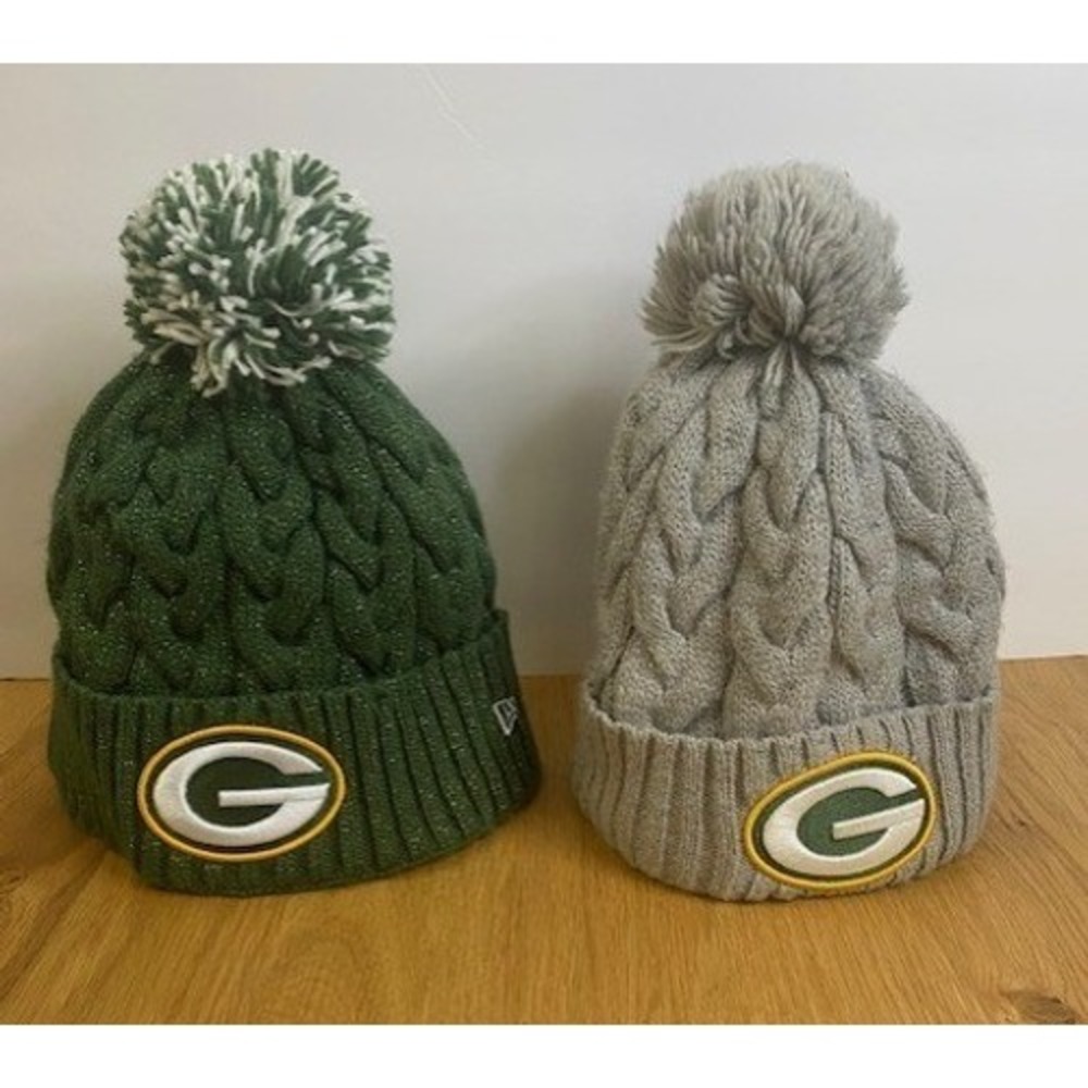 New Era Green Bay Packers Beanie Lot Women OS Green Gray Good Pom Cable Knit